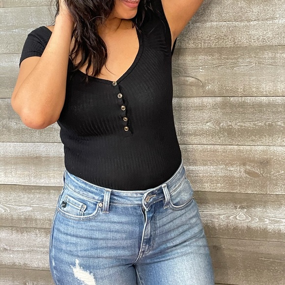 BRAND NEW kancan high rise distressed skinny jean - Picture 9 of 16